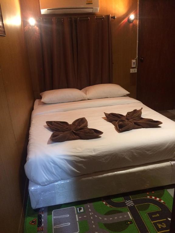 L.J.Guesthouse Ko Pha Ngan Buitenkant foto