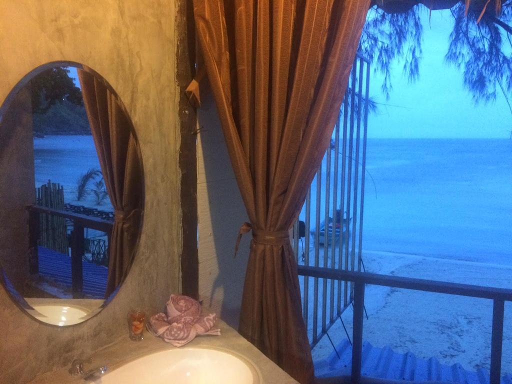 L.J.Guesthouse Ko Pha Ngan Buitenkant foto