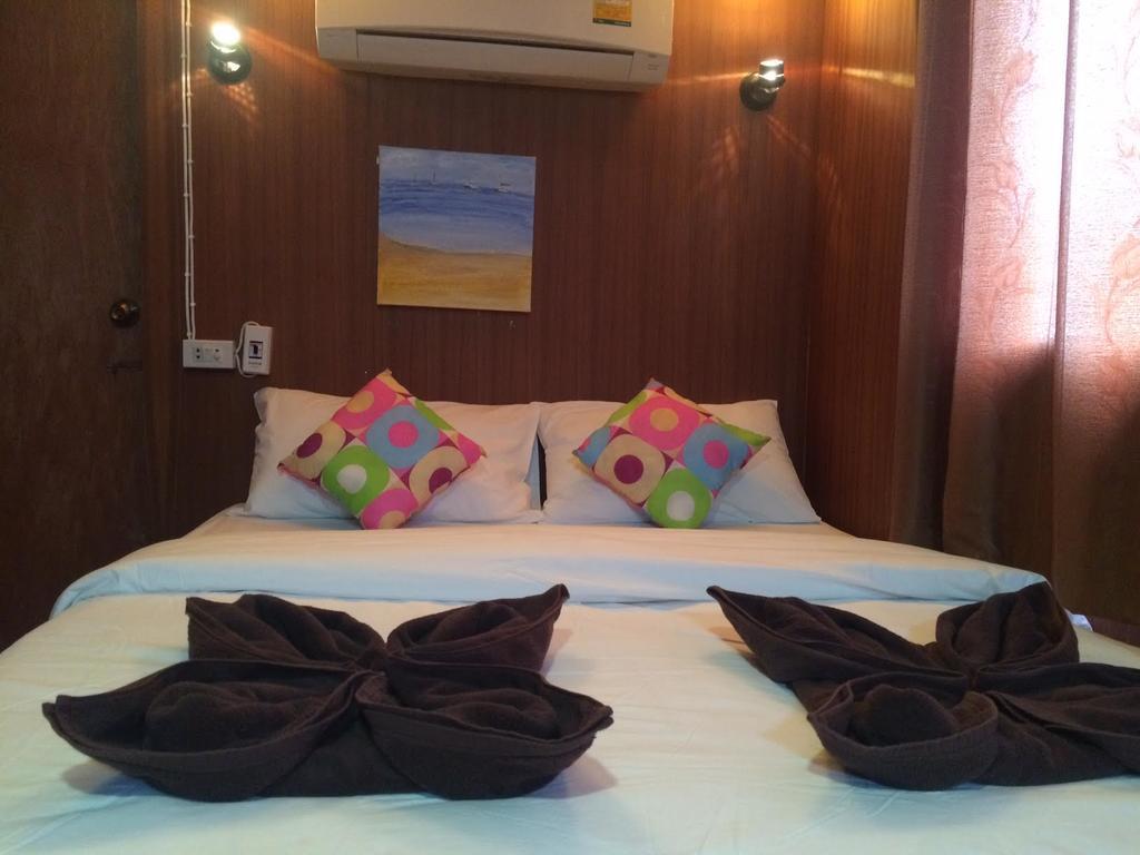 L.J.Guesthouse Ko Pha Ngan Buitenkant foto