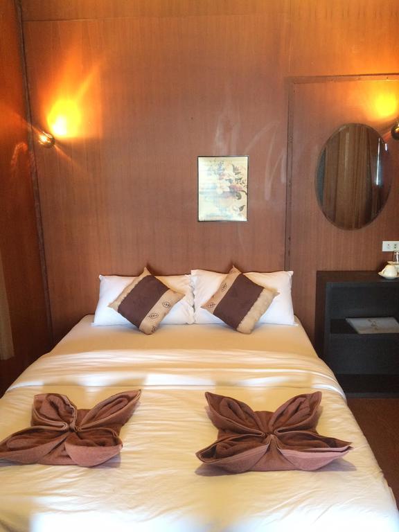 L.J.Guesthouse Ko Pha Ngan Buitenkant foto