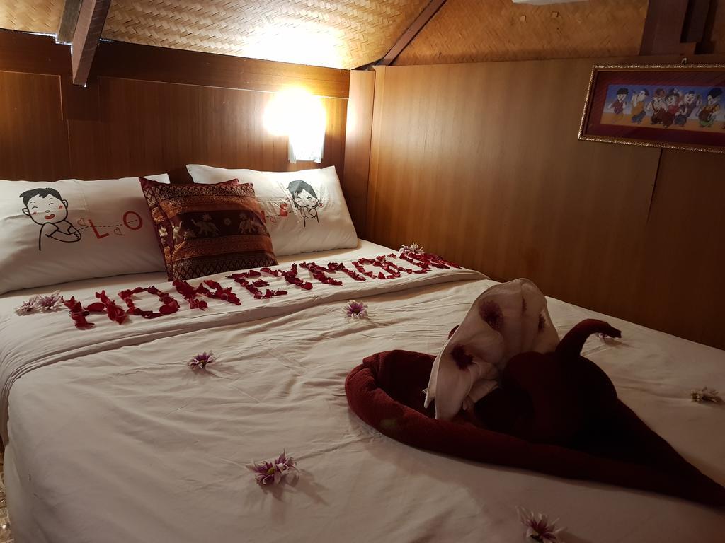 L.J.Guesthouse Ko Pha Ngan Buitenkant foto