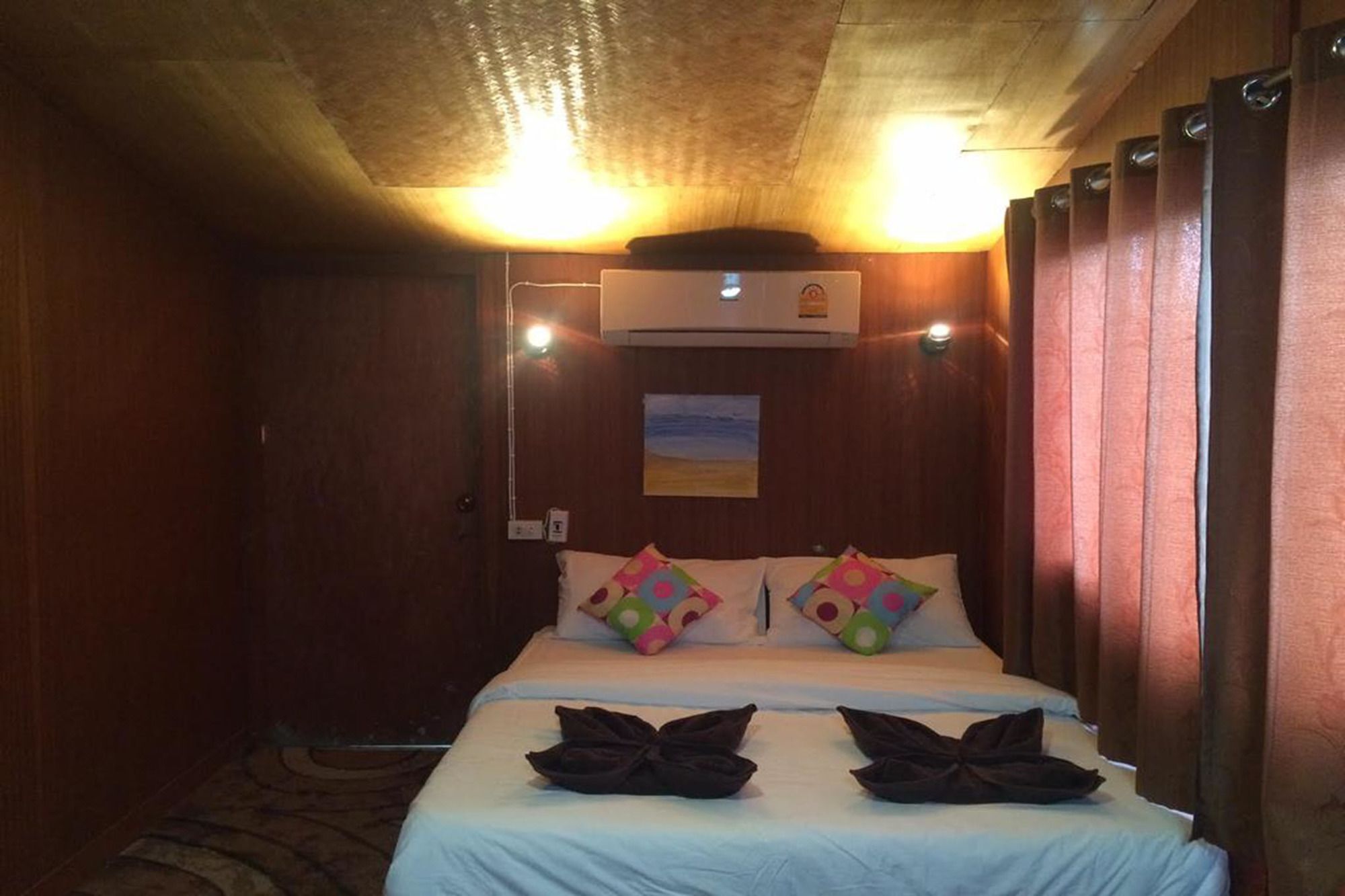 L.J.Guesthouse Ko Pha Ngan Buitenkant foto